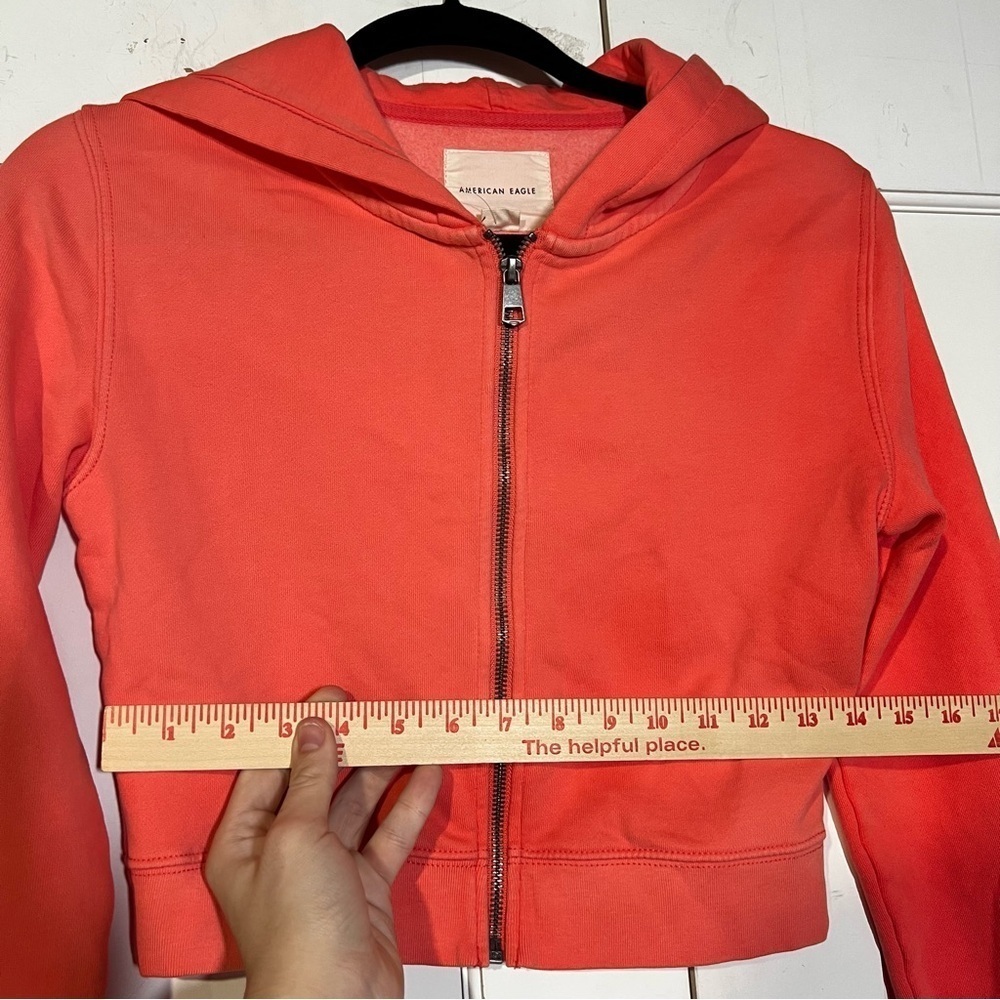NWT American Eagle Cropped Zip-Up Hoodie Coral Size Medium - Picture 6 of 7